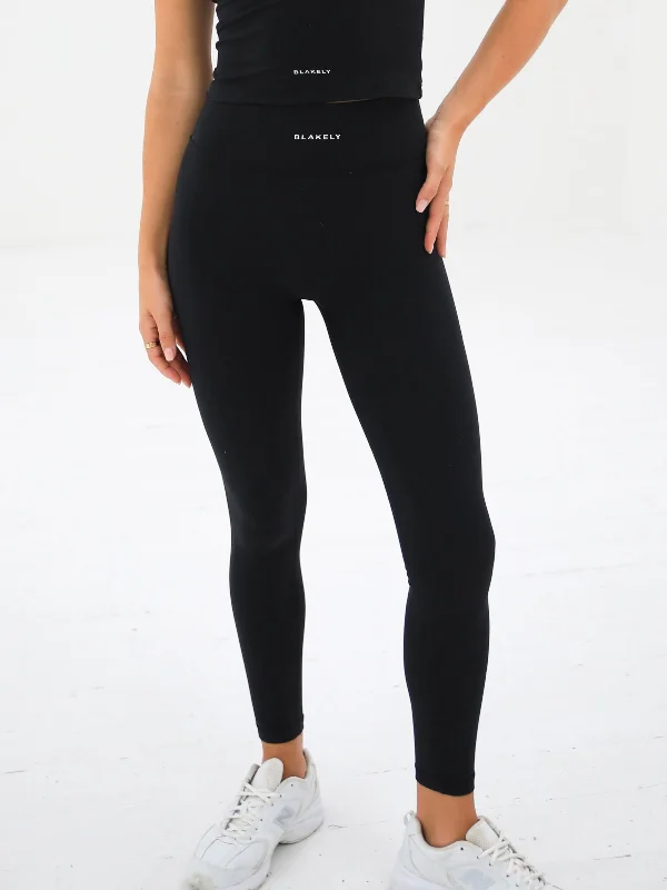 Ultimate Soft Leggings - Black Chic Workout Leggings