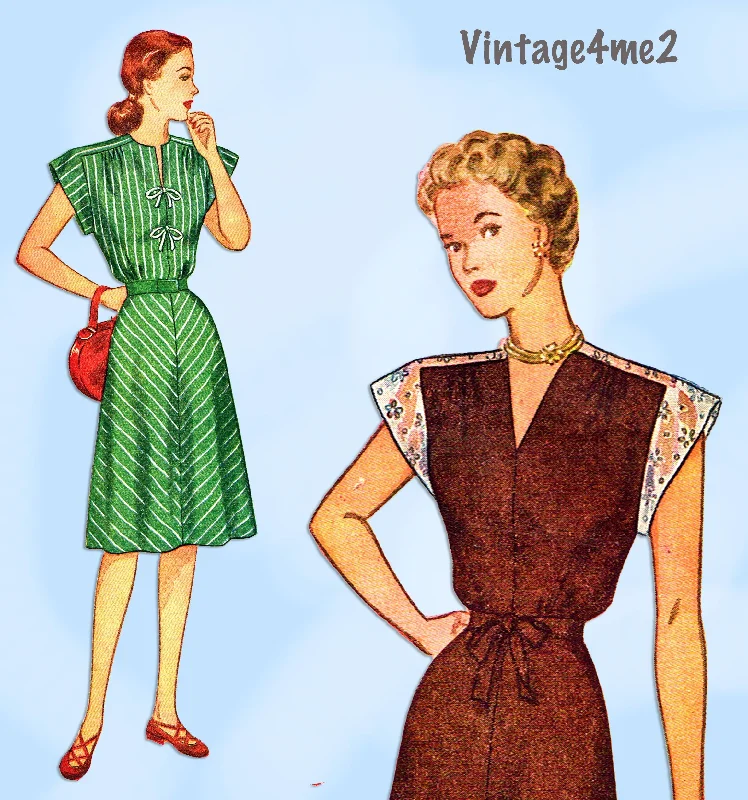 1940s Vintage Simplicity Sewing Pattern 1541 Misses Day Dress Size 30 Bust Floral Print girly