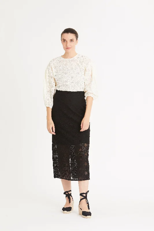 RUE DE FEMME Nova Skirt | Black ruffled skirt detail