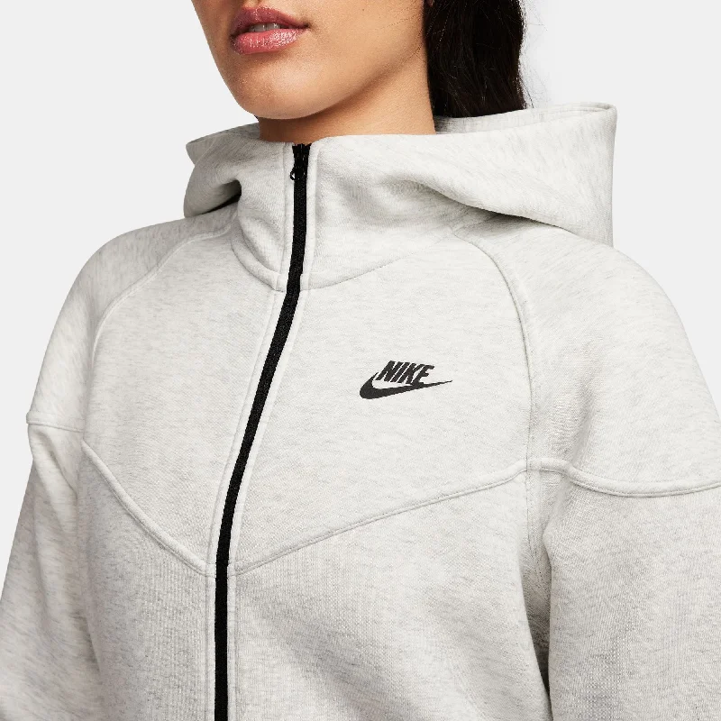 Tech Fleece Windrunner Full-Zip Hoodie Hoodie with Sequins Glamorous Eye-catching