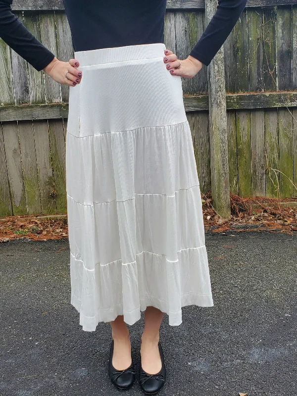 Ribbed Tiered Skirt 358 button skirt front
