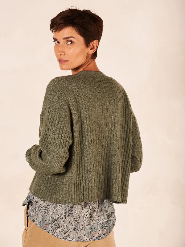 Nile Cardigan With Pin