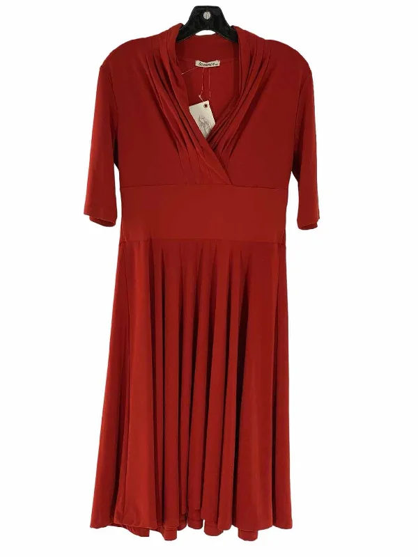 Laranor Size M Burnt Red Dress