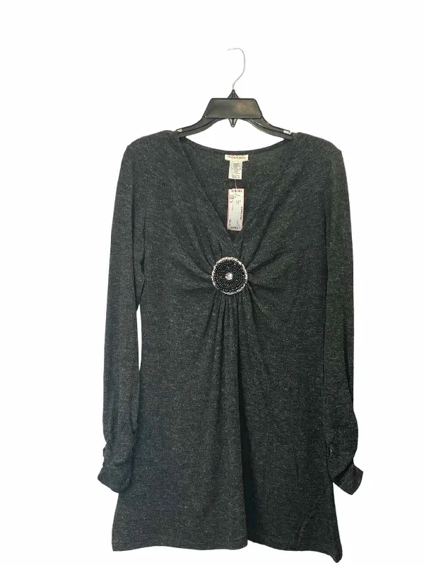 Monroe & Main Size M Gray Dress